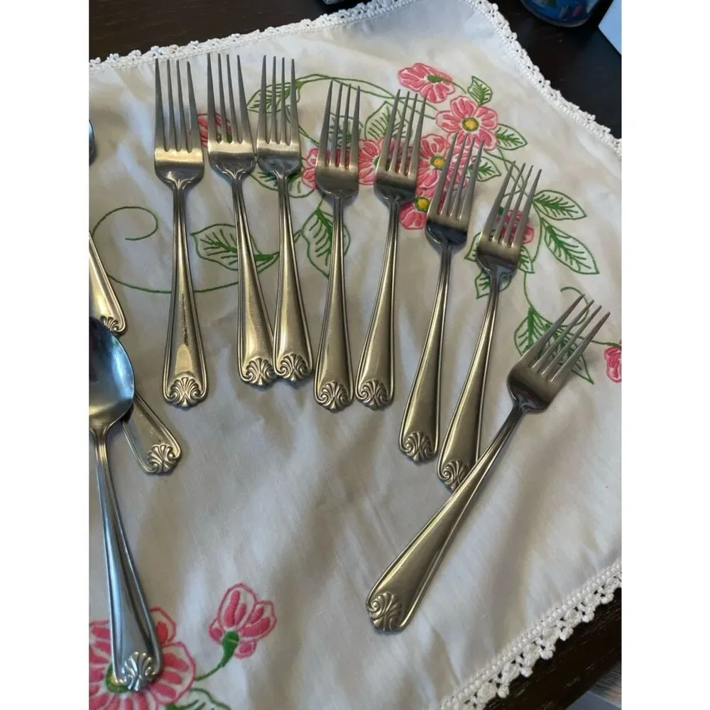 Cambridge Stainless SHELL Pattern Flatware Set/Pieces